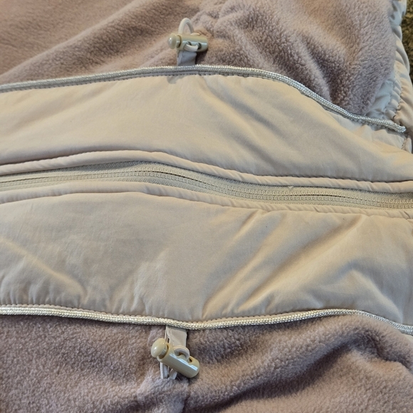 Perimitz French Casual Puffer Vest Girls Size 8 Full Zip 2-pkt Inside Drawstring - Picture 15 of 16